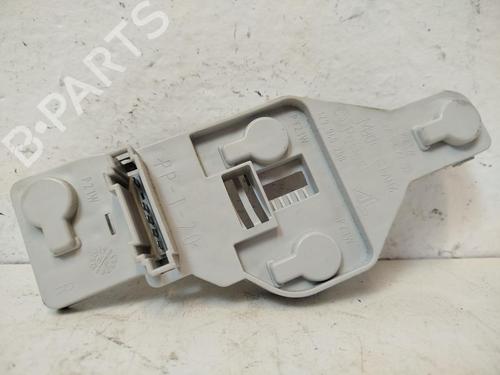 Używane Oprawka żarówki SKODA OCTAVIA II Combi (1Z5) 1.8 TSI (160 hp) 31790944