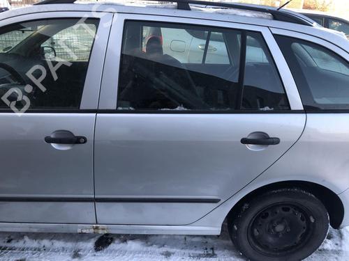 Porta trás esquerda SKODA FABIA I Praktik (6Y5) 1.2 (64 hp) 31959505