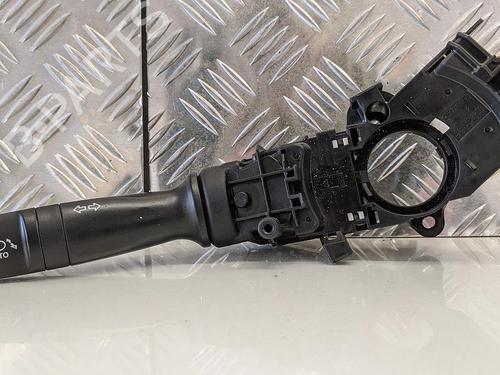 Commodo Essuie Glace / Phare HYUNDAI i40 I CW (VF) 1.7 CRDi (141 hp) 31783381