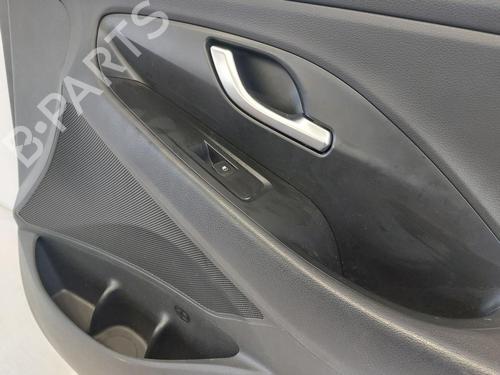 Front right panel HYUNDAI i30 FASTBACK (PDE, PDEN) 1.0 T-GDI hybrid 48V | BP31790848C59