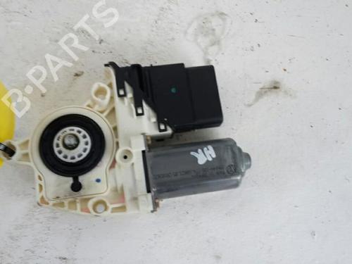 Used Right rear window motor Right rear window motor VW TOURAN (1T1, 1T2) 2.0 TDI (136 hp) 31781002 31781002