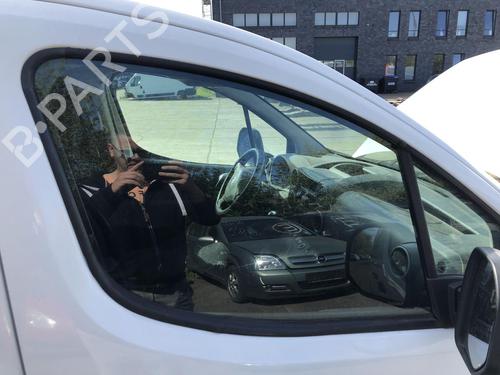 Vetro porta anteriore destra Vetro porta anteriore destra CITROËN BERLINGO Platform/Chassis (B9) 1.6 HDi 90 16V (90 hp) 34351432 34351432