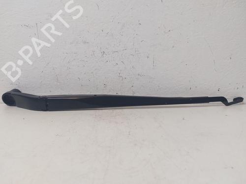 braco-escova-frente-hyundai-i30-fastback-pde-pden-2017-31791119 main image