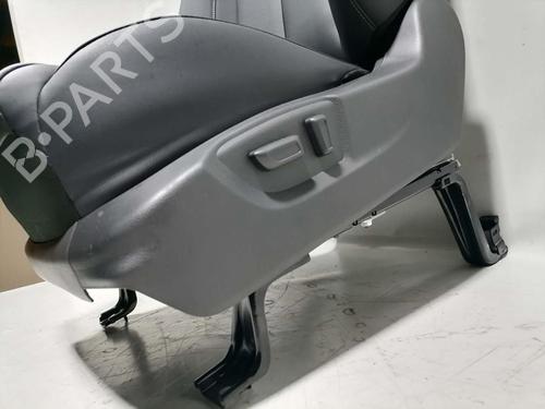 Sæde venstre fortil MITSUBISHI ECLIPSE CROSS (GK_, GL_) Plug-in Hybrid 4WD (GL3W) | BP31771425C15 