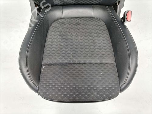 Right front seat FORD FOCUS IV Saloon (HM) 1.5 EcoBlue | BP31771148C16  - Image 8