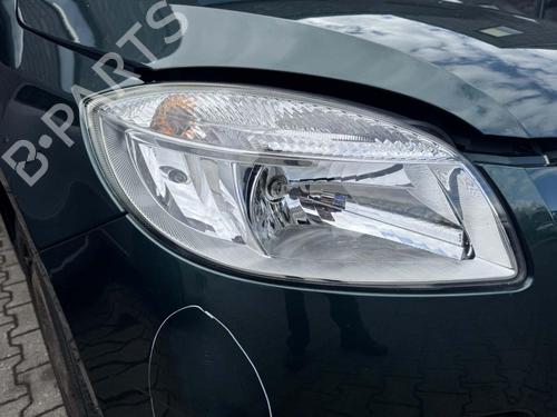 Used Right headlight Right headlight SKODA FABIA II (542) 1.2 (70 hp) 33707658 33707658