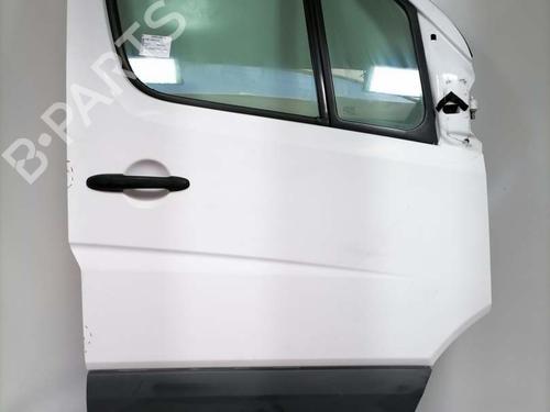 Used Right front door MERCEDES-BENZ SPRINTER 5-t Van (B906) 510 CDI (906.653, 906.655, 906.657) (95 hp) 32305051