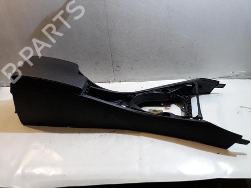 Used Armrest / Center console BMW 3 Touring (E91) 320 d (177 hp) 31771872