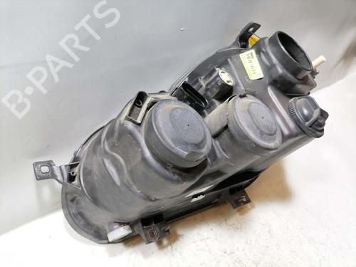 Right headlight VW POLO IV Saloon (9A4, 9A2, 9N2, 9A6) 1.4 | BP31771601C29