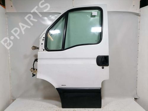 Used Left front door IVECO DAILY III Van 29 L 12 V (ALKA41A2, ALLA52A2, ALKA42A2) (116 hp) 31771529