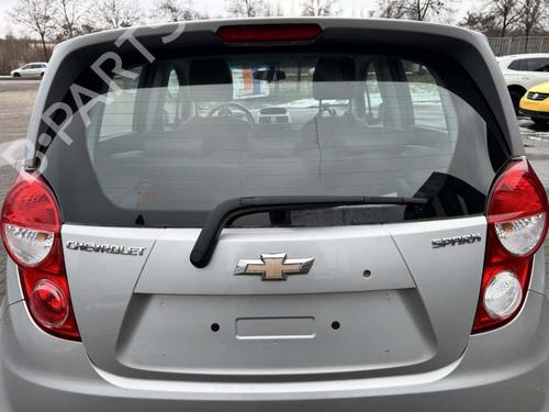 Używane Klapa tylna bagażnika CHEVROLET SPARK (M300) 1.0 (68 hp) 32331796