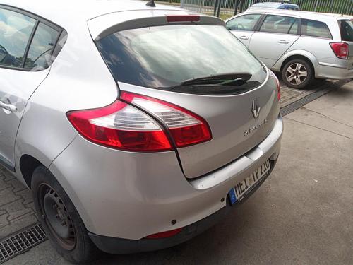 Brukte deler til RENAULT MEGANE III Hatchback (BZ0/1_, B3_) 1.6 16V (BZ1B, BZ1H) (110 hp) 4399832