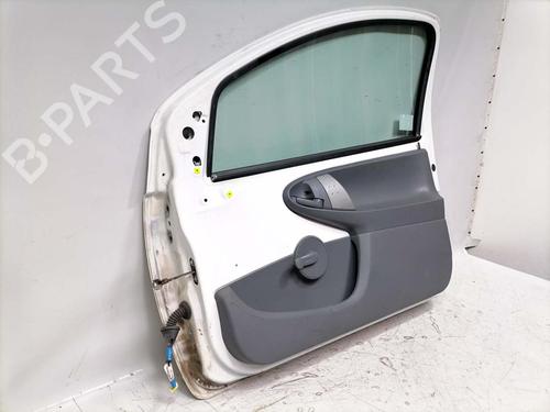 Right front door PEUGEOT 107 (PM_, PN_) 1.0 | BP32373529C3