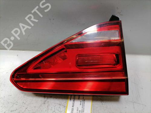 Venstre baglygte bagklap VW TOURAN (5T1) 1.2 TSI (110 hp) 31771714