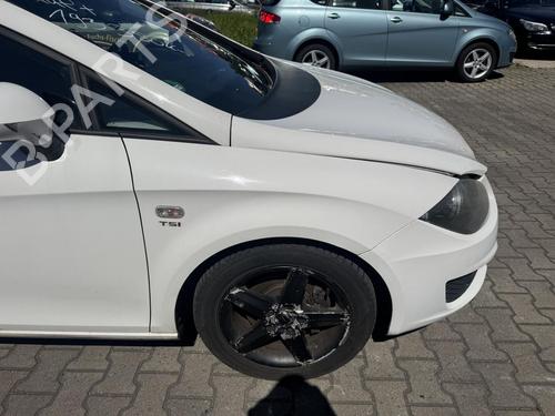 Used Right front fenders Right front fenders SEAT LEON (1P1) 1.4 TSI (125 hp) 36359374 36359374