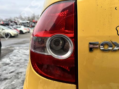 left-taillight-vw-fox-hatchback-5z1-5z3-5z4-2003-2004-2005-2006-2007-2008-2009-2010-2011-2012-2013-2014-2015-32148684 main image