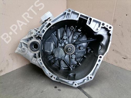 gearbox-nissan-pulsar-hatchback-c13-2014-36541484 main image