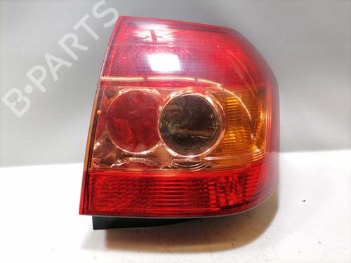 Used Right taillight TOYOTA COROLLA (_E12_) 1.4 VVT-i (ZZE120_, ZZE120R) (97 hp) 31774142