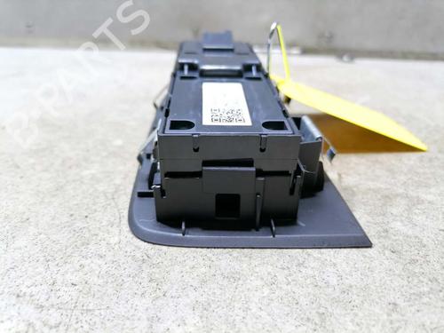 Left front window switch VOLVO XC60 II (246) D5 AWD | BP31773339I27