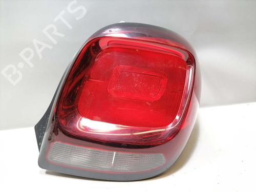 Używane Lampa tylna prawa JEEP CHEROKEE (KJ) 2.5 CRD 4x4 (143 hp) 31772263