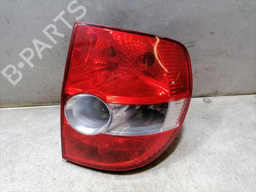 Feu arrière droit VW FOX Hatchback (5Z1, 5Z3, 5Z4) 1.2 (55 hp) 31772270