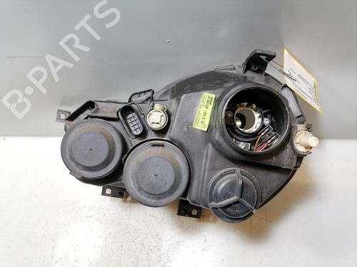 Right headlight VW POLO IV Saloon (9A4, 9A2, 9N2, 9A6) 1.4 | BP31771601C29