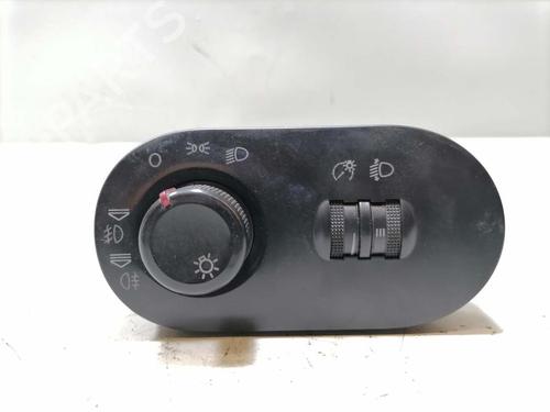 Used Headlight switch SEAT IBIZA III (6L1) 1.4 16V (86 hp) 31774404