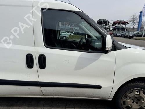 Used Right front door Right front door FIAT DOBLO Bus (263_) 1.6 D Multijet (263AXE1B, 263AXY1B) (100 hp) 33410530 33410530