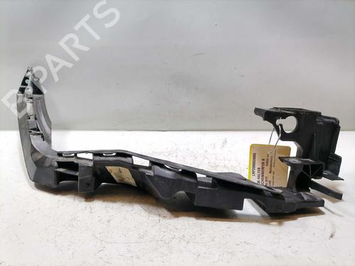 Used Right headlight support SEAT LEON (5F1) 1.2 TSI (110 hp) 32031485