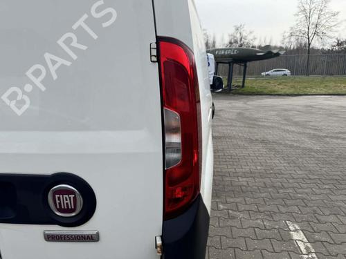 Used Right taillight Right taillight FIAT DOBLO Bus (263_) 1.6 D Multijet (263AXE1B, 263AXY1B) (100 hp) 33439386 33439386