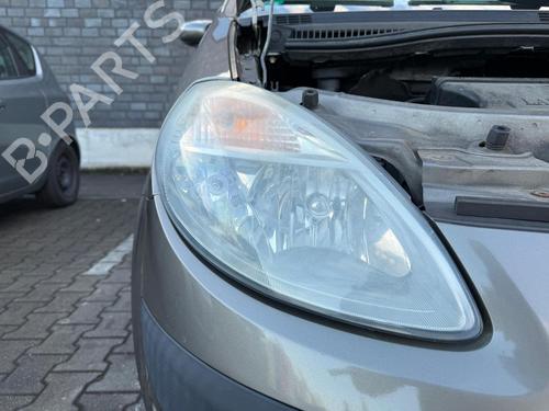 Phare droit LANCIA MUSA (350_) 1.4 (350.AXA11, 350.AXA1A) (95 hp) 31792198