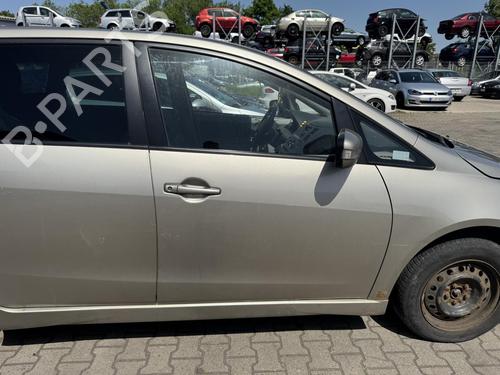 Used Right front door Right front door MITSUBISHI GRANDIS (NA_W) 2.0 DI-D (NA8W) (136 hp) 36093143 36093143