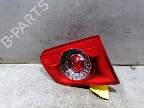 Venstre baglygte bagklap VW PASSAT B6 Variant (3C5) 2.0 TDI (140 hp) 31772691