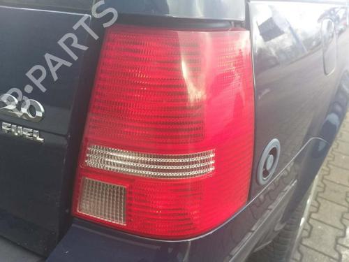 right-taillight-vw-golf-iv-variant-1j5-1999-2000-2001-2002-2003-2004-2005-2006-32454372 main image