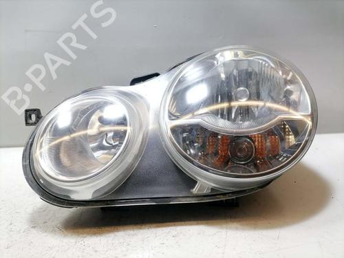 Phare gauche VW POLO IV Saloon (9A4, 9A2, 9N2, 9A6) 1.4 (75 hp) 31771602