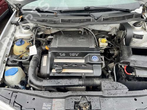 Motor VW GOLF IV (1J1) 1.4 16V (75 hp) 32352661
