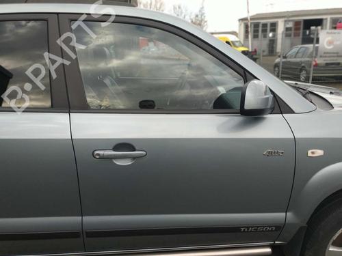 Used Right front door HYUNDAI TUCSON (JM) 2.7 All-wheel Drive (175 hp) 31771340