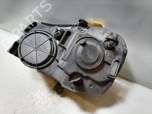 Right headlight VW POLO IV (9N_, 9A_) 1.2 | BP31771678C29 