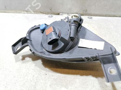 Left front fog light BMW 3 Touring (E91) 318 d | BP31771129C30 - Image 2