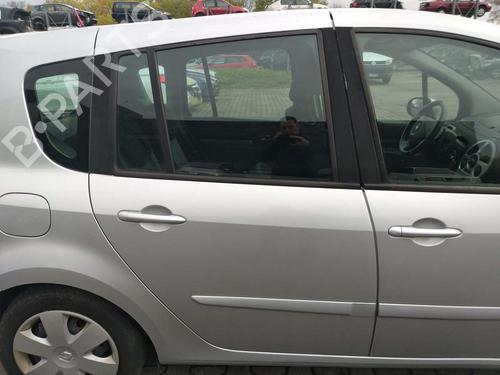 Used Right rear door RENAULT MODUS / GRAND MODUS (F/JP0_) 1.2 (JP0C, JP0K, FP0C, FP0K, FP0P, JP0P, JP0T) (75 hp) 31774876