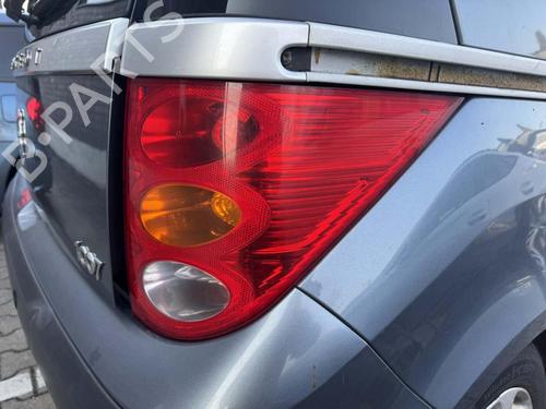 right-taillight-peugeot-1007-km_-2005-33410478 main image