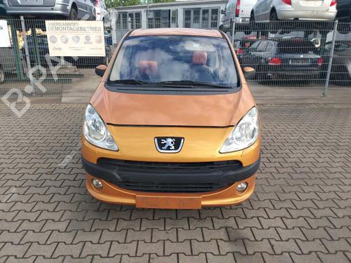 Right taillight PEUGEOT 1007 (KM_) 1.6 16V | BP31774276C35