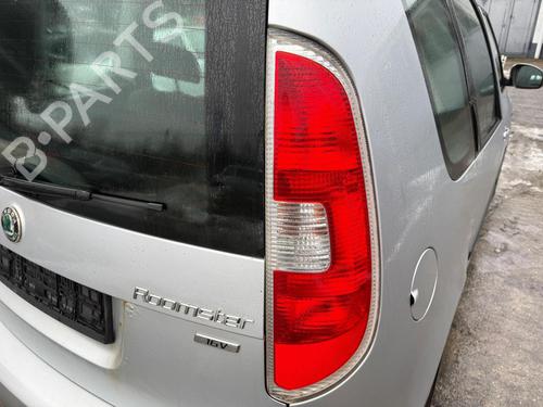 Højre baglygte SKODA ROOMSTER (5J7) 1.4 (86 hp) 31774973