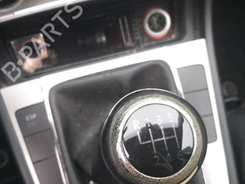 Annen VW PASSAT B6 Variant (3C5) 2.0 TDI (140 hp) 32126674