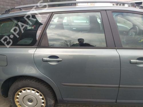 Porta trás direita VOLVO V50 (545) 1.8 (125 hp) 31773826