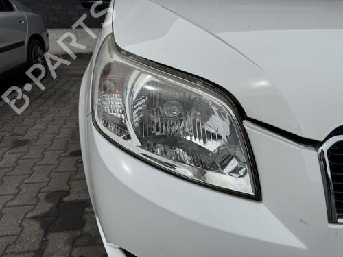 Used Right headlight Right headlight CHEVROLET AVEO / KALOS Hatchback (T250, T255) 1.2 (84 hp) 36755663 36755663