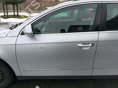 Dør venstre fortil VW PASSAT B6 Variant (3C5) 2.0 TDI (140 hp) 32126673