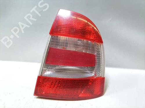 Højre baglygte SKODA SUPERB I (3U4) 1.9 TDI (115 hp) 31774085