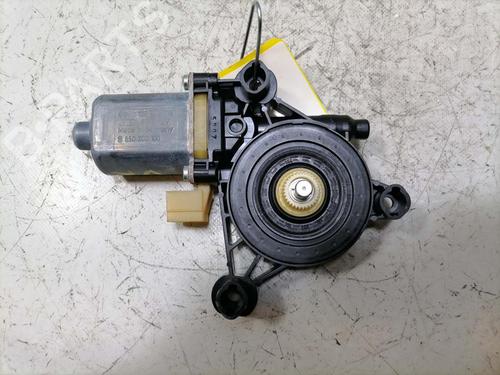 right-front-window-motor-porsche-macan-95b-2014-33306274 main image