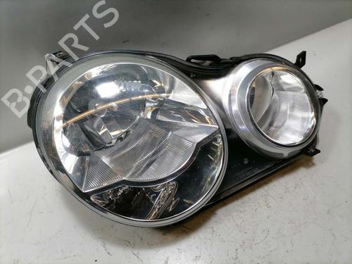 Right headlight VW POLO IV (9N_, 9A_) 1.2 | BP31774631C29 